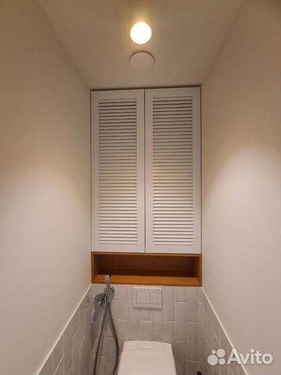 Шкафчики и полки в санузел под ключ