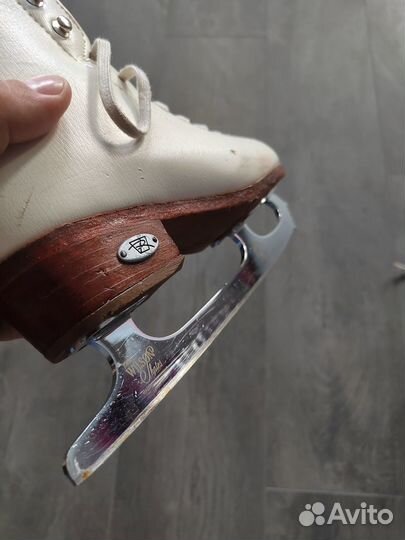 Коньки для фигурного катания Riedell