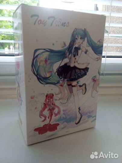 Аниме бокс с Мику хатсуне вокалоид