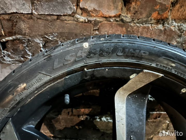 Landsail LS588 UHP 245/40 R18 27Z