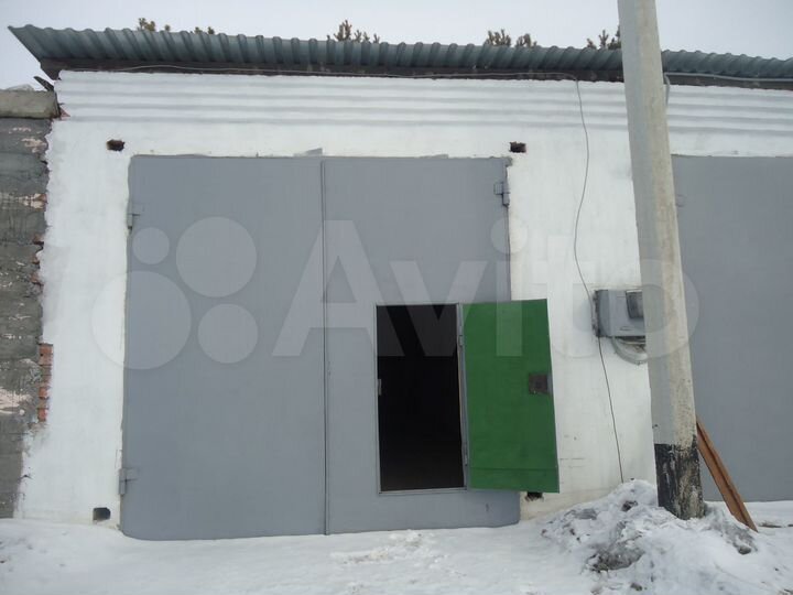 Гараж, > 30 м²