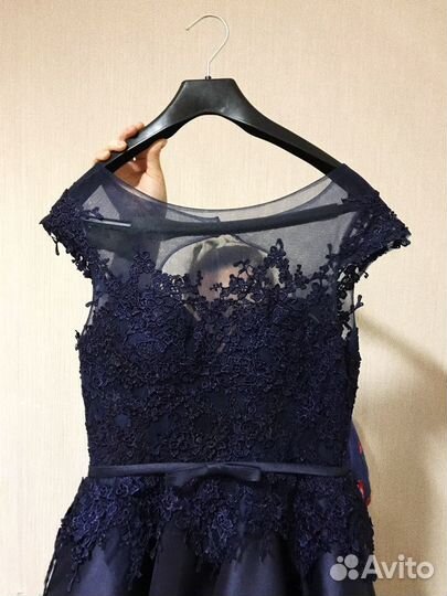 Продаю платье