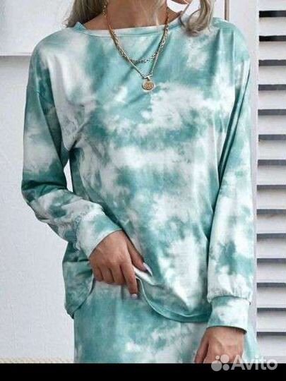 Костюм женский