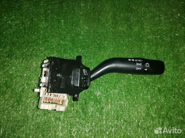 Переключатель подрулевой (света-поворотников) GE7T