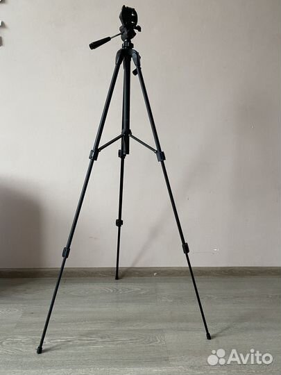 Штатив для камеры