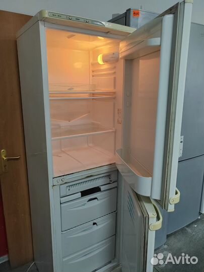 Высокий холодильник Stinol