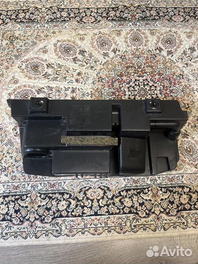 Ящик для инструментов Mercedes w204