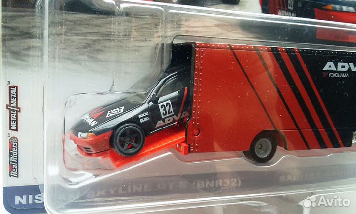 Hot Wheels Team Transport Nissan Skyline GT-R