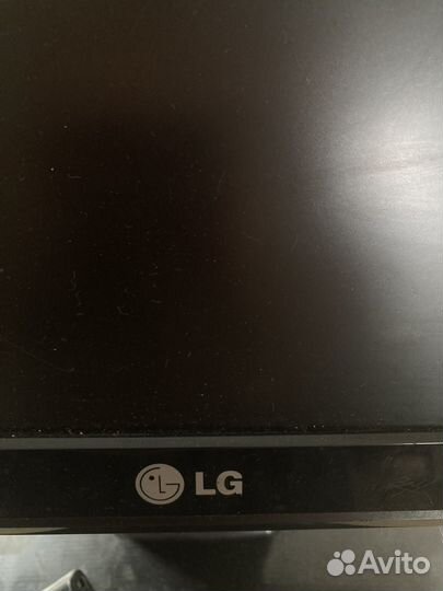 Монитор LG flatron e 1942se