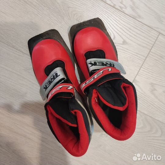 Лыжные ботинки trek 35