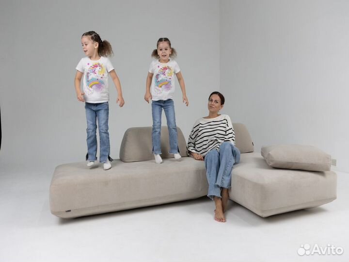 Диван со спальным местом 2700х1650 мм