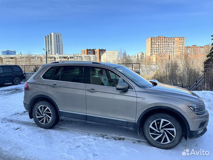 Volkswagen Tiguan 2.0 AMT, 2018, 33 000 км