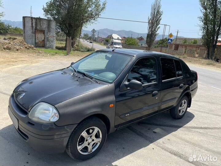 Renault Clio, 2001