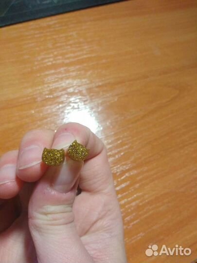 Серьги пусеты ручной работы из смолы