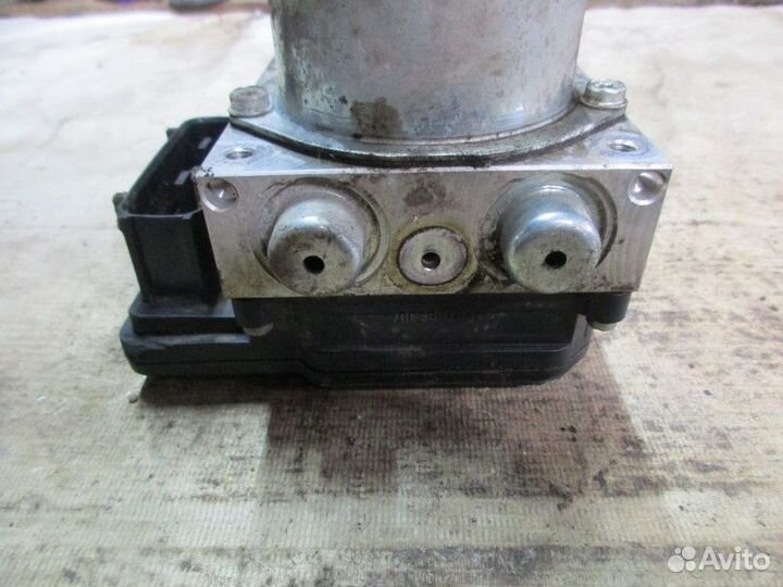 Блок ABS Nissan X-Trail (T31) 2007-2014