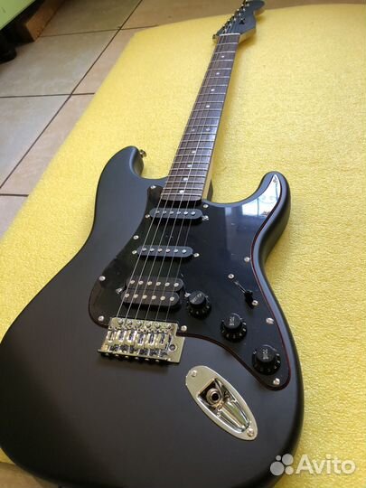 Новый fender Stratocaster HSS