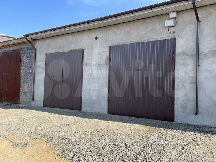 Гараж, > 30 м²