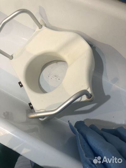 Сиденье для унитаза для инвалидов и пожилых людей