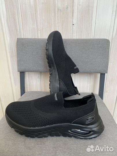 Кроссовки skechers