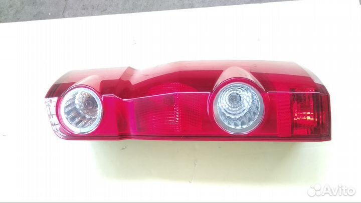 Фонарь правый задний (оригинал) для volkswagen cra