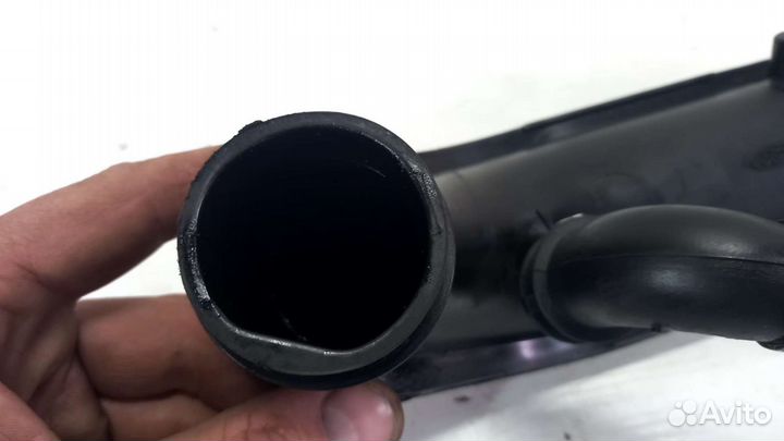 Патрубок воздушного фильтра Ford Transit 7