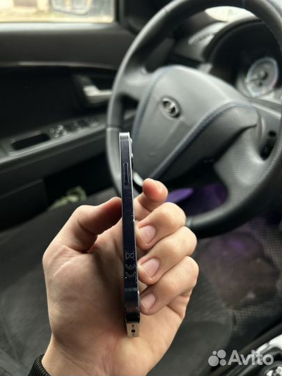 iPhone 12 mini, 64 ГБ