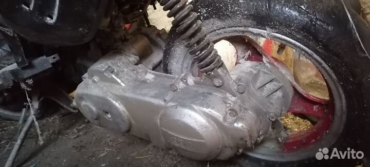 Китайский скутер 50кубов