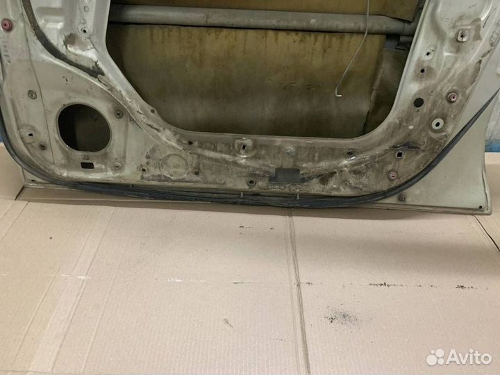 Дверь FR toyota carina AT192