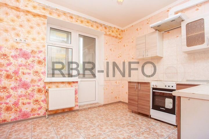 1-к. квартира, 42 м², 1/9 эт.