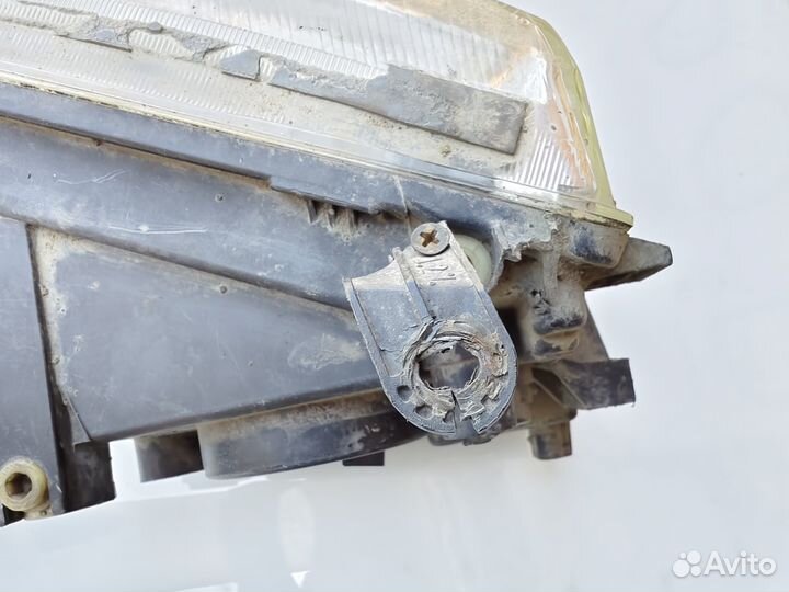 Фара ориг. правая 