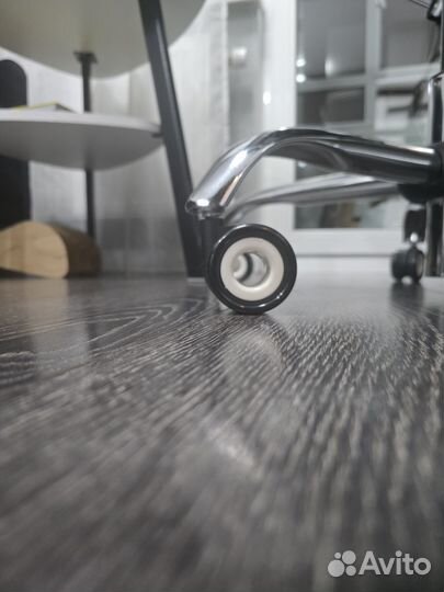 Компьютерное кресло руководителя бу