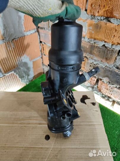 Корпус масляного фильтра Volkswagen Passat B6