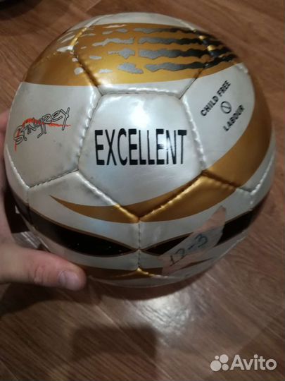 Футбольные мячи, подарок