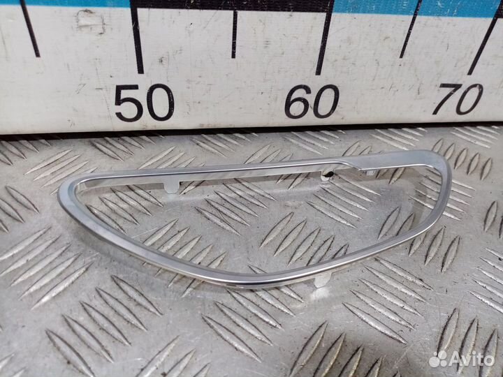 Б/У Накладка ручки внутренней W213#002