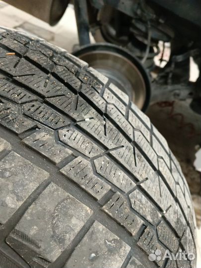 Yokohama Ice Guard G075 225/60 R17 134V