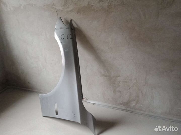 Крыло переднее левое на бмв Ф-01 Ф-02
