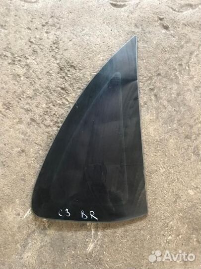Форточка(уголок) заднего правого крыла Citroen C3