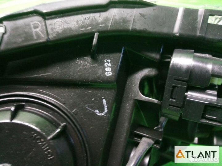 Фара правая nissan leaf