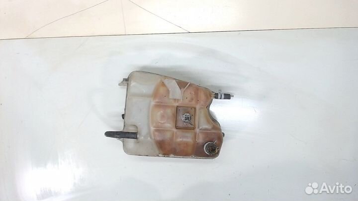 Бачок расширительный Jeep Liberty, 2002