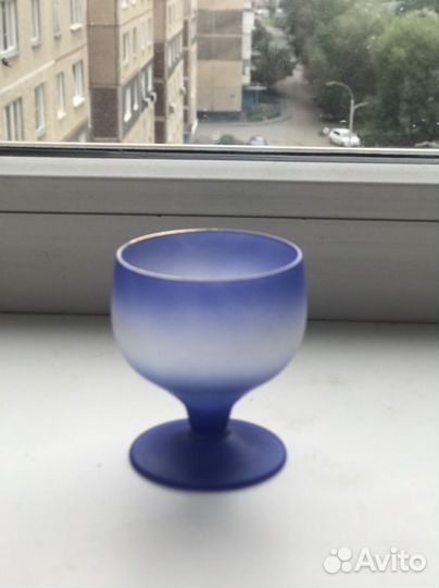 Набор кофейных чашек, рюмок, горшочков