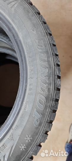 Dunlop SP Winter Ice 03 215/55 R17