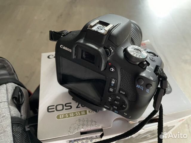 Фотоаппарат зеркальный Canon 2000d объявление продам