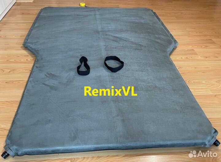 Универсальный автомобильный коврик самонадувной