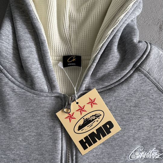 Зип худи Cortez на руках