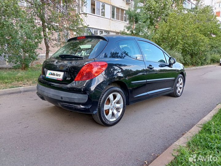 Peugeot 207 1.4 МТ, 2009, 282 000 км