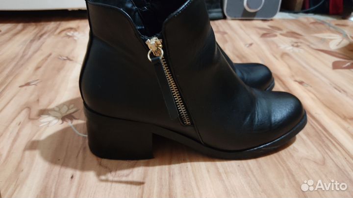 Полусапожки женские 39 размер на каблуке