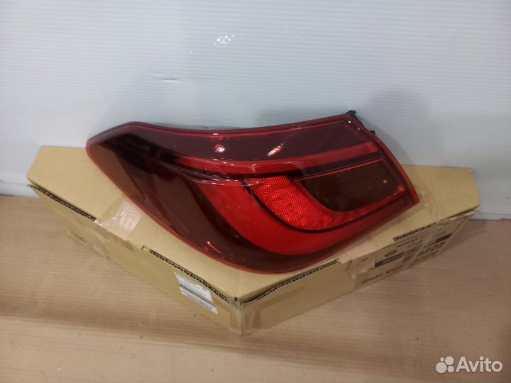 Фонарь задний левый Infiniti Q70