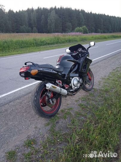 Продам Kawasaki zzr400 2