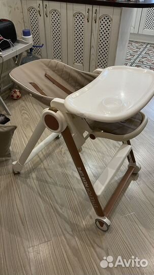 Стульчик для кормления happy baby berny v2