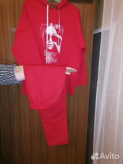 Спортивный костюм женский 50 размер новый